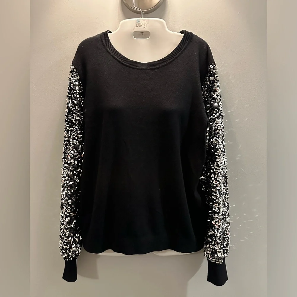 Siani Milano Weekend in Vegas Black with silver sequins top New with tags Size L